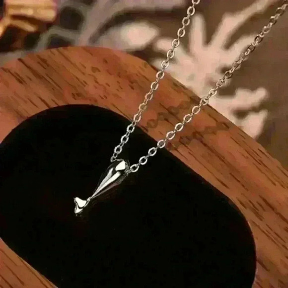 Sterling Silver 925 Delicate Dainty Small Penguin Pendant Necklace - Picture 3 of 5